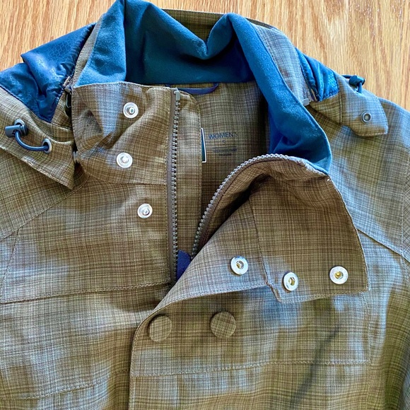 REI Goretex Jacket - Picture 3 of 9